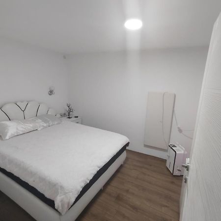 Apartament Bilja'S House Nisz Zewnętrze zdjęcie